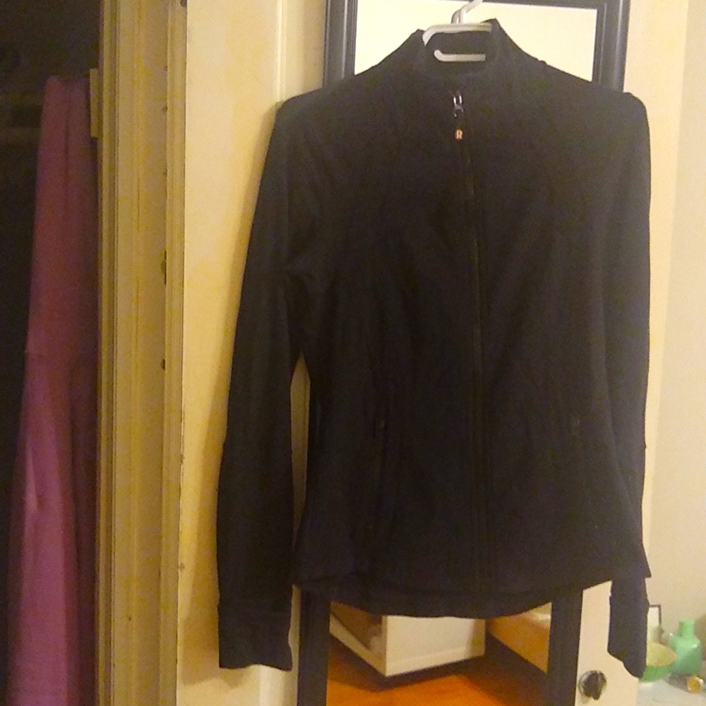 Lululemon Black Fitted Jacket size 12